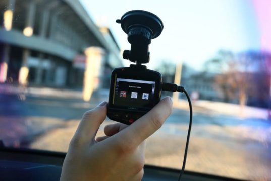 Autokamera do auta, kamera, nahrávání, auto, Lamax Drive C3 ovládání